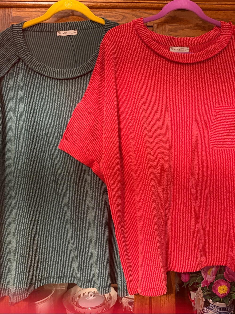Zenana, 2X/3X Red & Green Ribbed Top Set, NWOT, $44